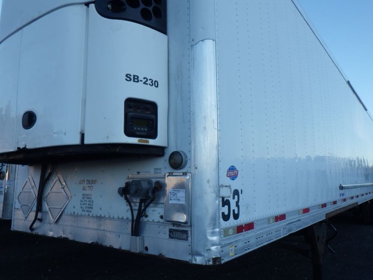 2012-utility-3000r-image-2