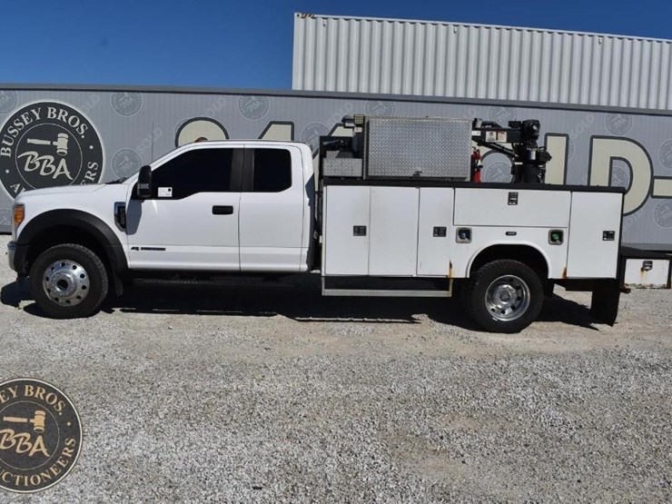 2017-ford-f550-xl-image-2
