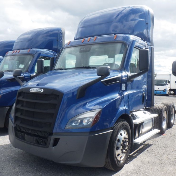 2022 FREIGHTLINER CASCADIA 116