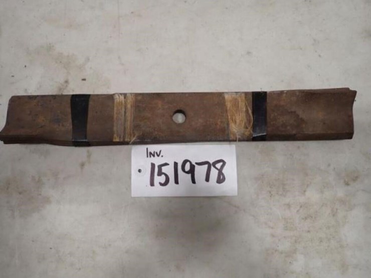 qty-of-(3)-17-in.-lawn-mower-blades-image-1