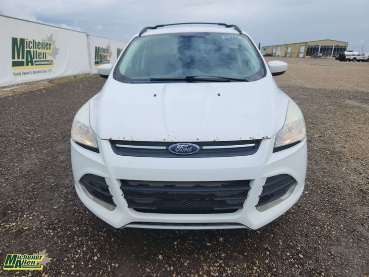 2015-ford-escape-se-image-8