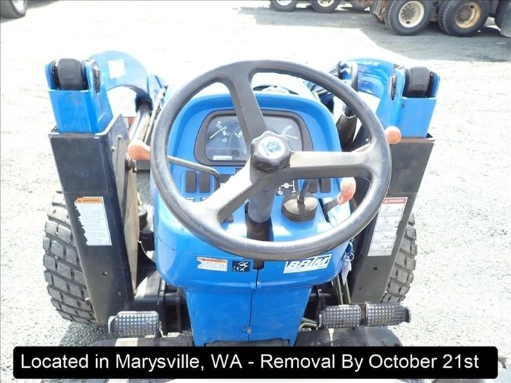 2009-new-holland-t2420-image-13