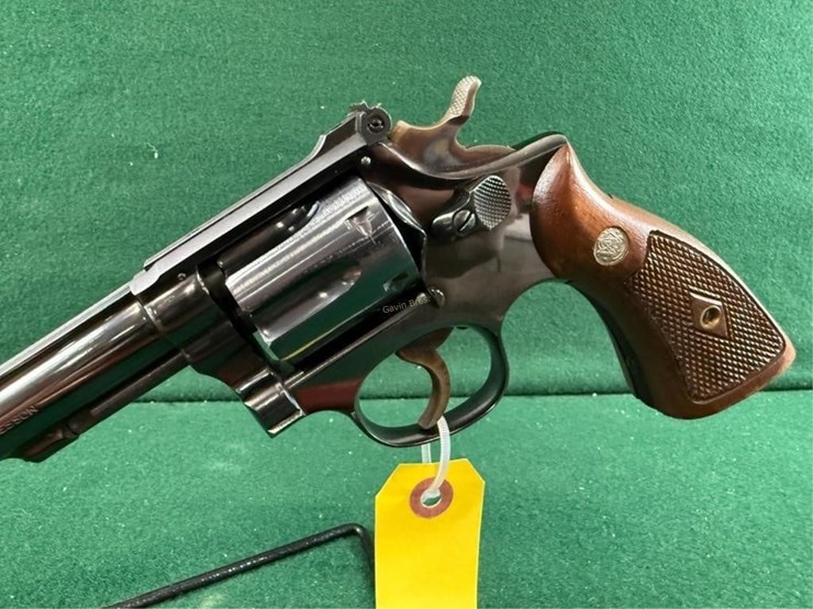 smith-&-wesson-22lr-ctg-revolver-image-10