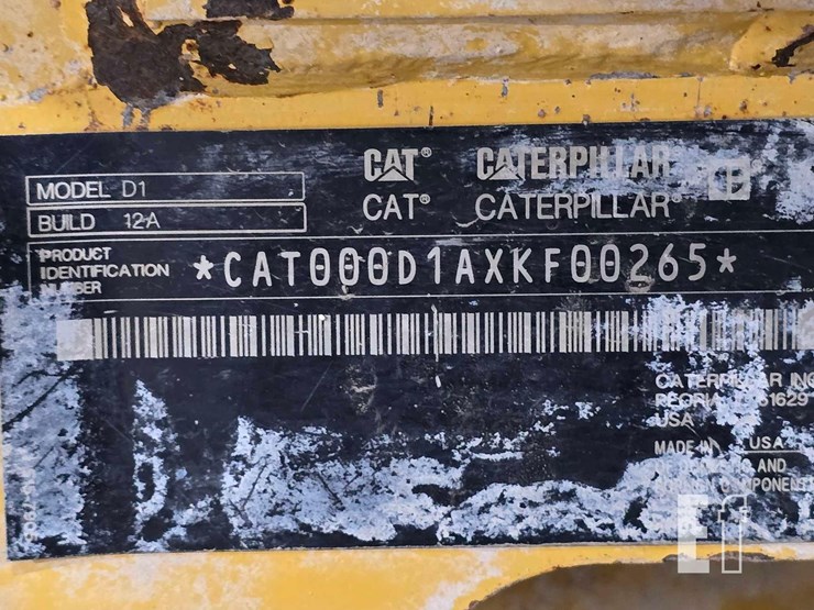 2022-caterpillar-d1-image-38
