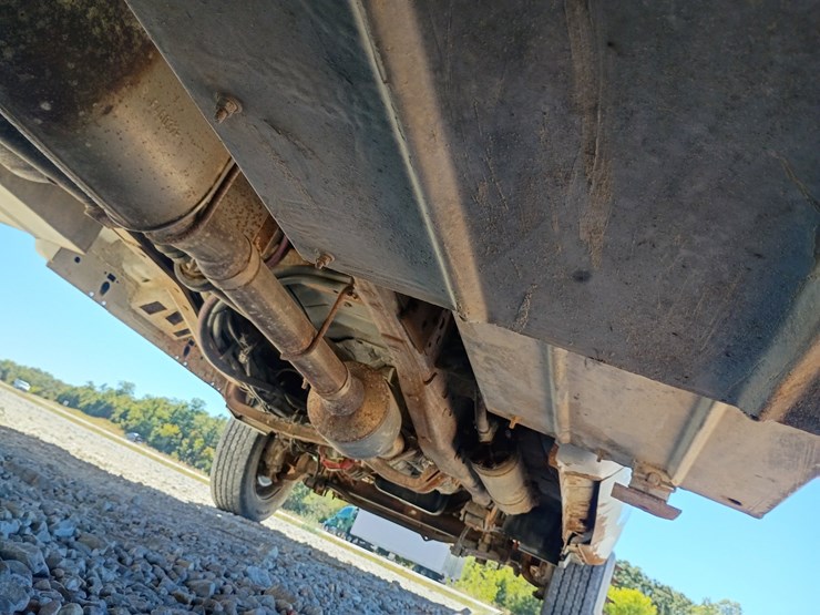 2003-ford-f550-image-111