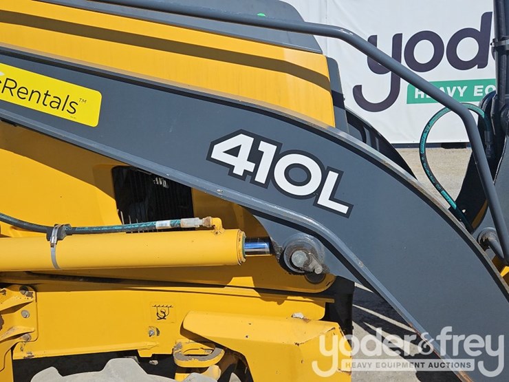 2018-deere-410l-image-33