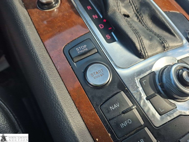 2011-audi-q7-image-21