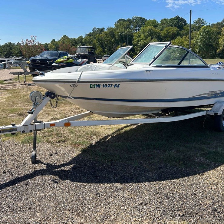 2006 Maxum 1800MX Ski Boat w/Trailer