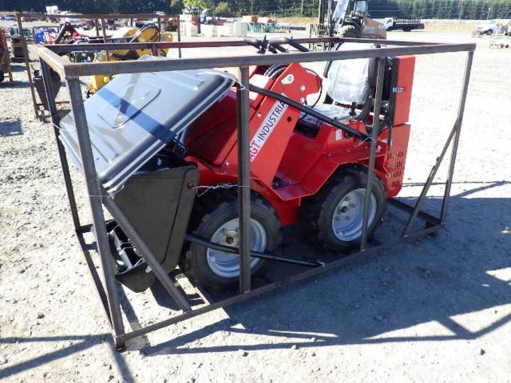 2026-agt-sda-140w-skid-steer-loader-image-1