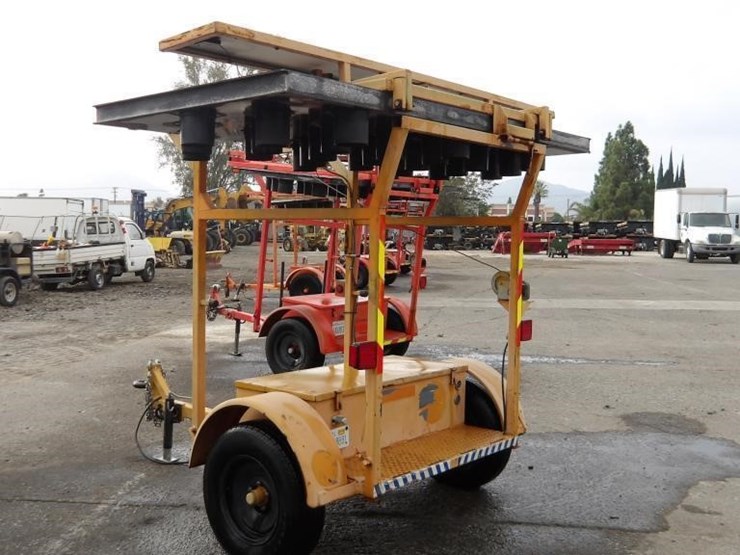2009-myers-&-sons-gb4001-arrowboard-trailer-image-2