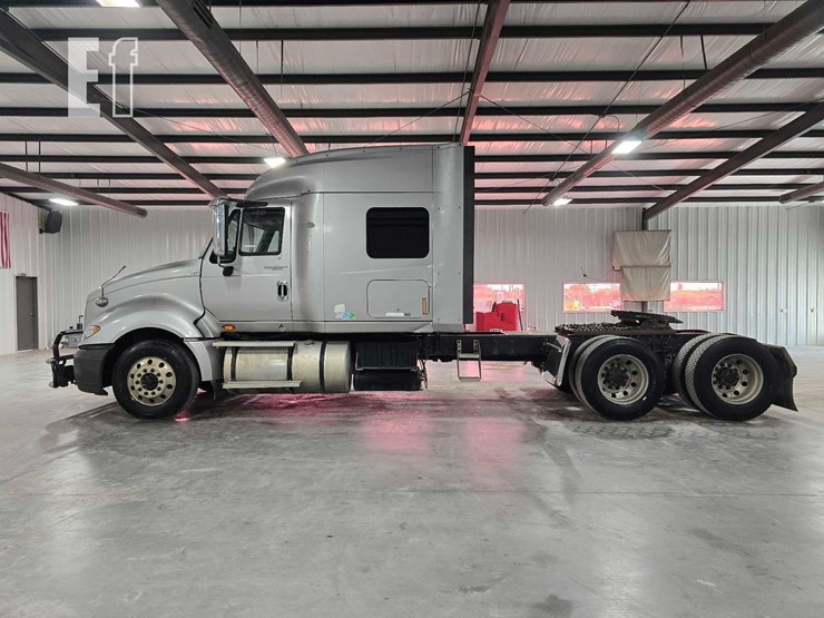 2013-international-prostar-image-5