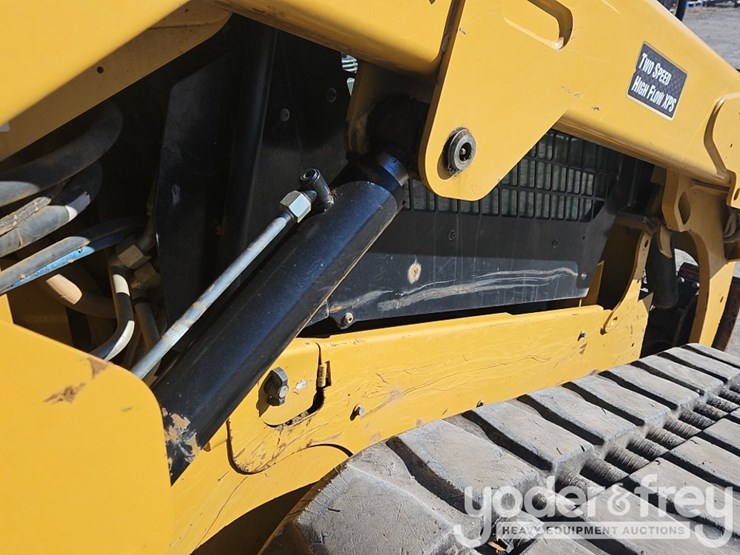 2022-caterpillar-289d3-image-11
