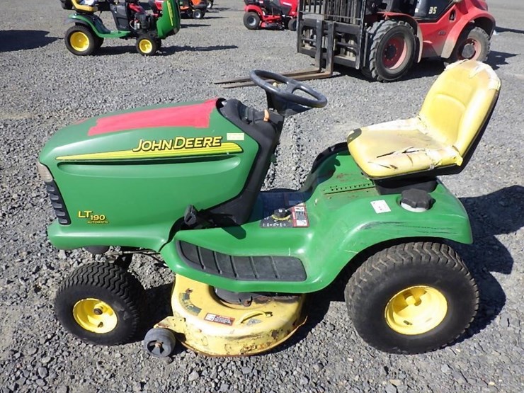 john-deere-lt190-image-2