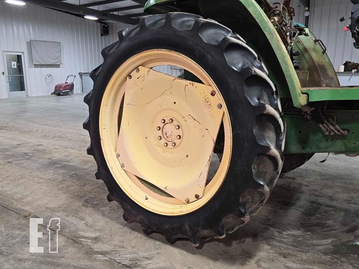 john-deere-6220-image-20