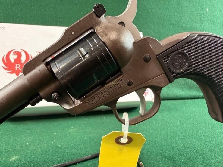 nib-ruger-super-wrangler-250th-22cal-revolver-image-9