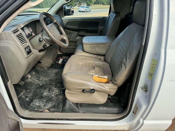 2008-dodge-3500-image-10