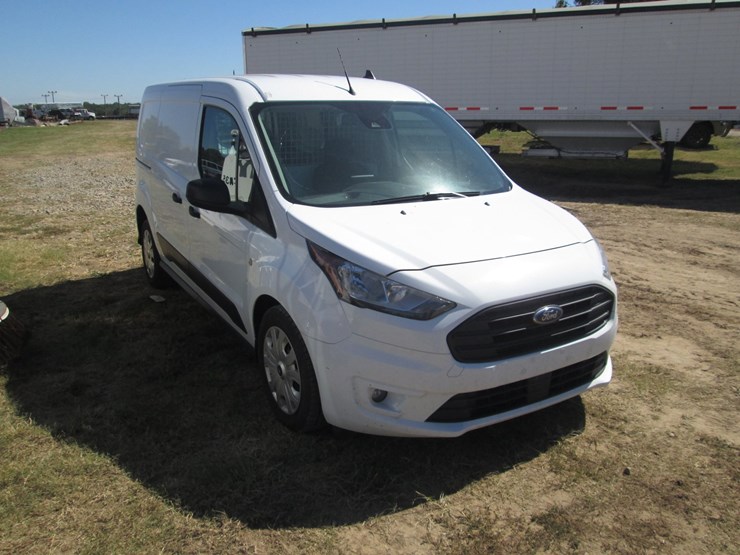 2023-ford-transit-connect-image-2