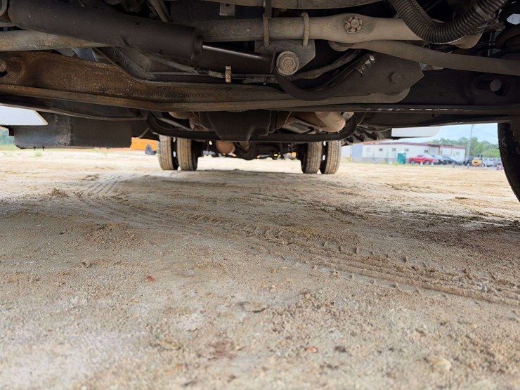 2014-ford-e450-image-24