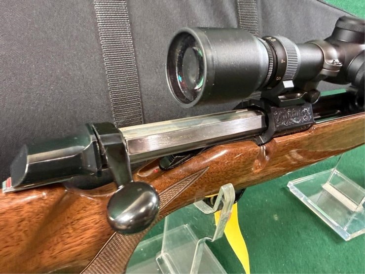 browning-medallion-a-bolt-30-06-sprg-rifle-image-13
