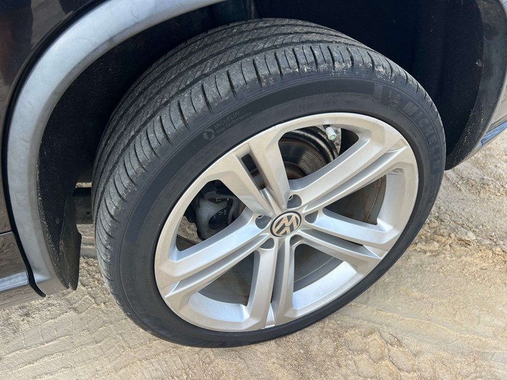 2016-volkswagen-tiguan-image-25
