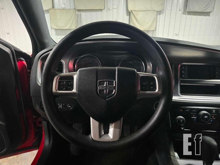 2013-dodge-image-10