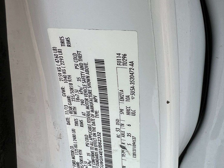 2014-ford-escape-se-image-11