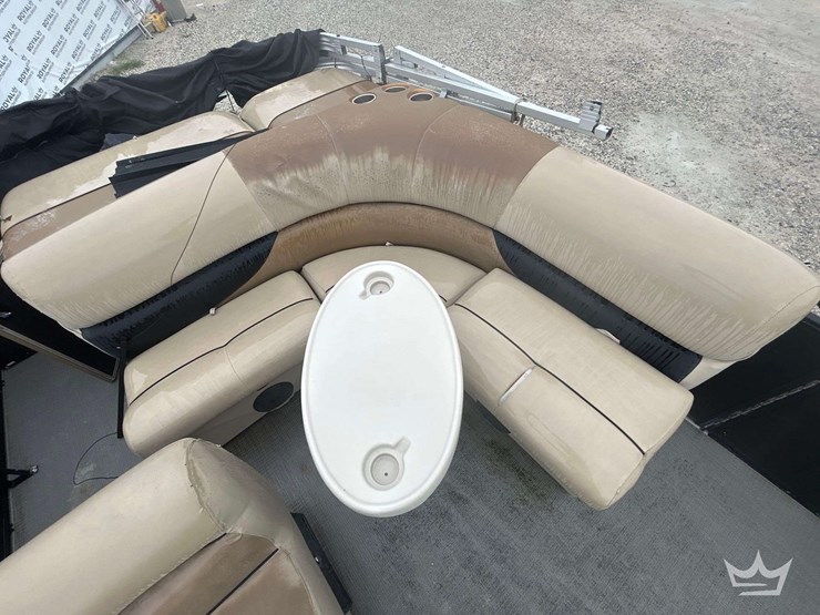 2018-20ft-bentley-200-cruise-pontoon-boat-w-2022-mid-america-t/a-trailer-image-15