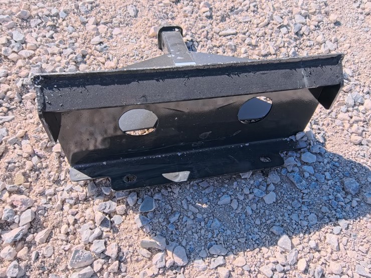 #3037-•-new-trailer-mover-(mini-skid-steer-quick-attach)-image-1