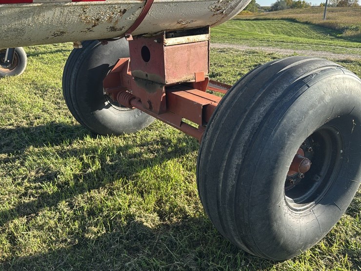 11-5-1450-gallon-nh3-tank,-16.5l---16.1-tires-image-12