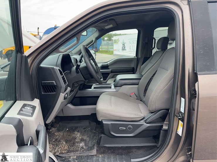 2017-ford-f150-image-10