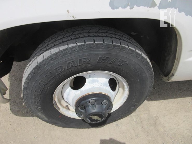 1999-chevrolet-3500-image-23