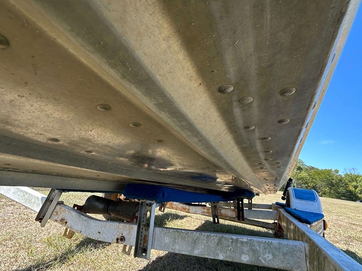 1994-bass-tracker-tx17-aluminum-bass-boat-w/-40-hp-mercury-&-trailer-image-22