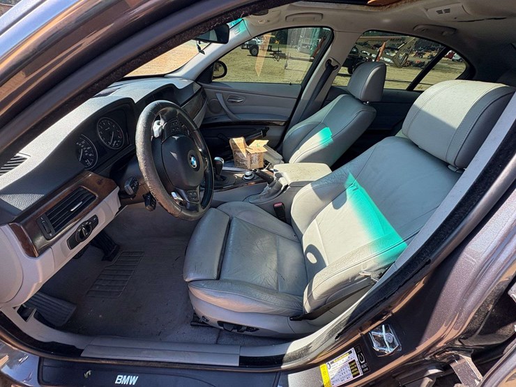 2007-bmw-335i-4-door-sedan-image-8