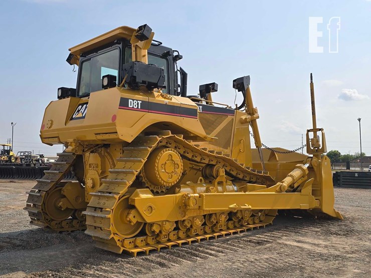 2007-caterpillar-d8t-image-3