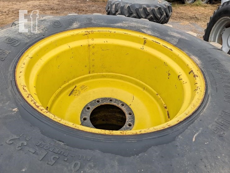 30.5-32-tires-image-2