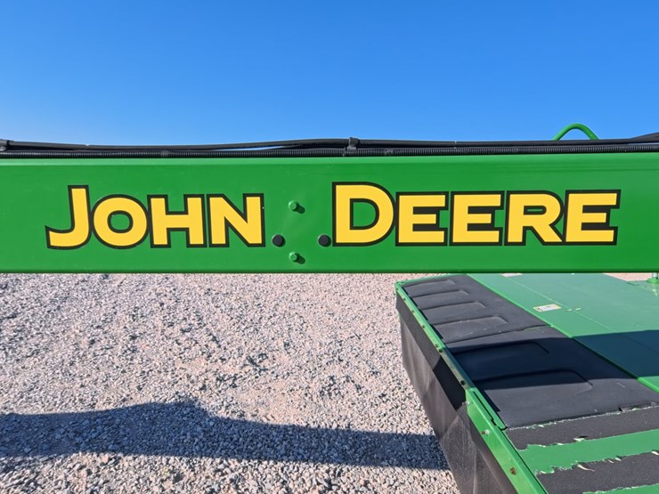 2019-john-deere-956-image-12