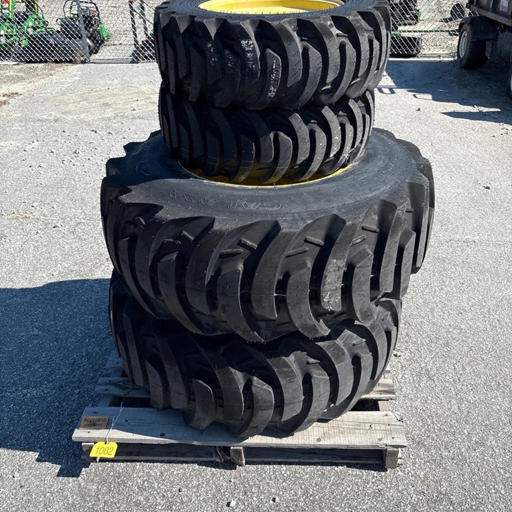#1082 • R4 Tires with Rims