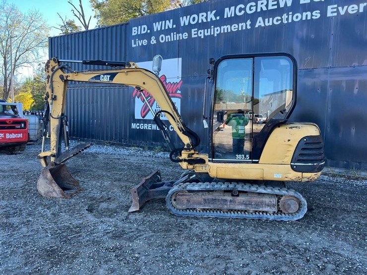 caterpillar-303.5-image-3