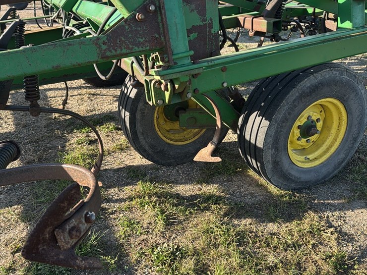 john-deere-1060-image-6