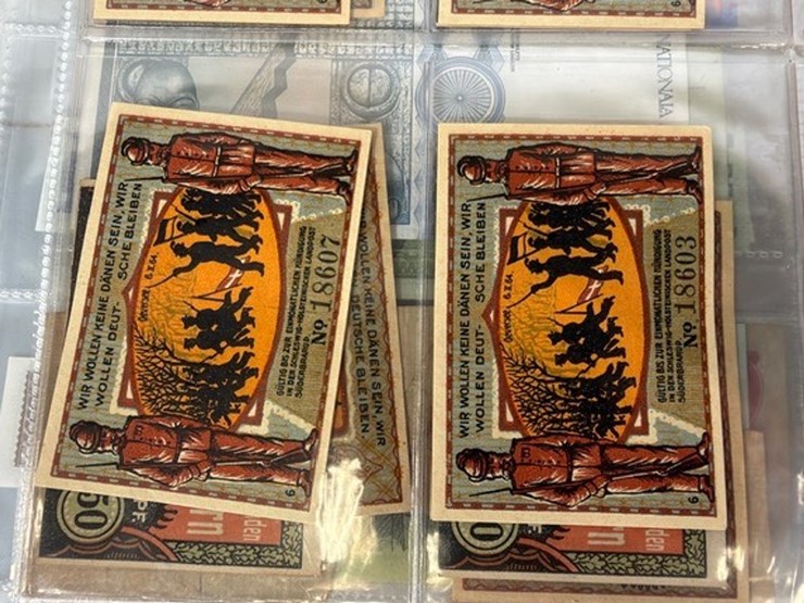 #40311-•-foreign-currency-bank-notes-image-39