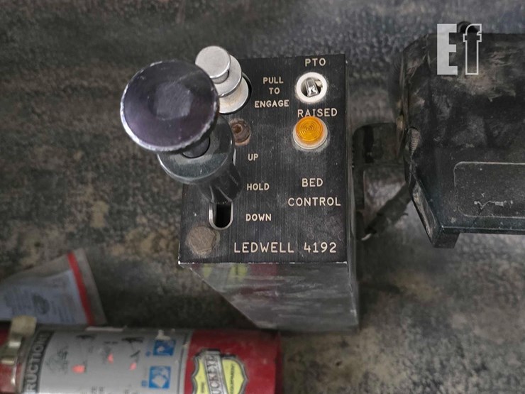 2018-international-durastar-4300-image-18