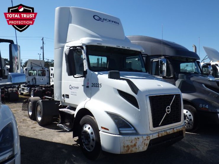 2020-volvo-vnr300-image-3