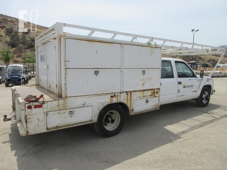 1999-chevrolet-3500-image-3