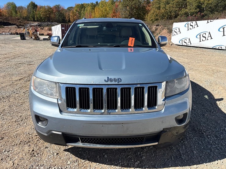 2012-jeep-grand-cherokee-image-8