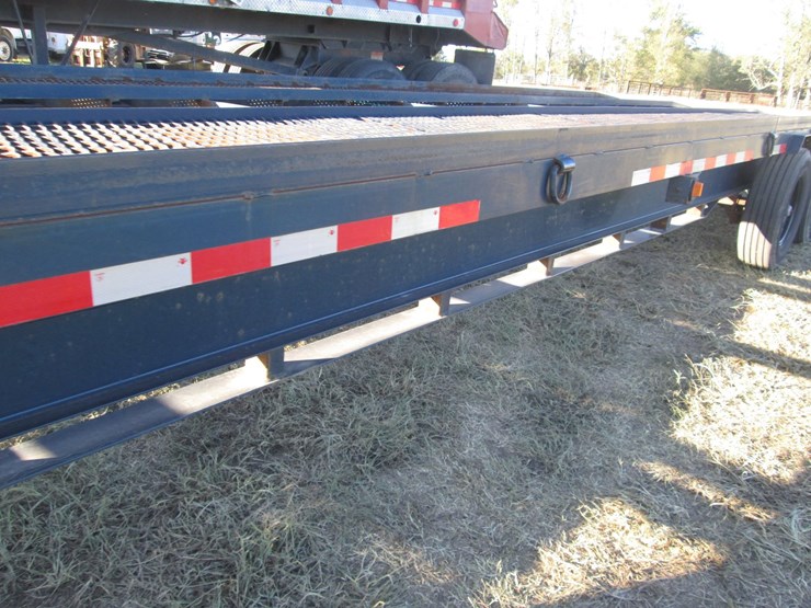 2025-custom-trailer-image-13