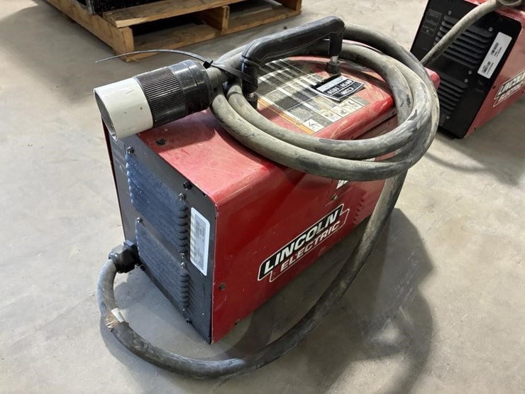 lincoln-electric-v276-inverter-welder-image-3