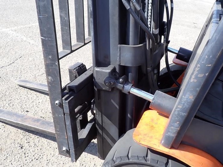 doosan-b25x-5-forklift-image-8