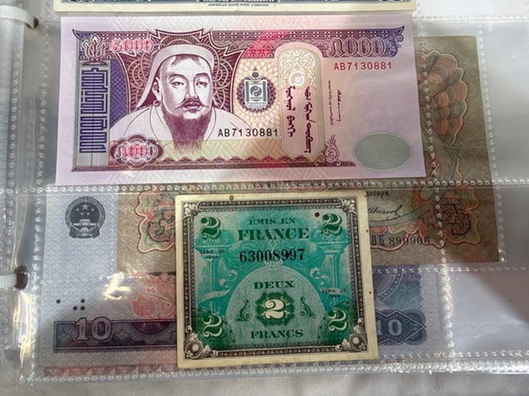 #40311-•-foreign-currency-bank-notes-image-129
