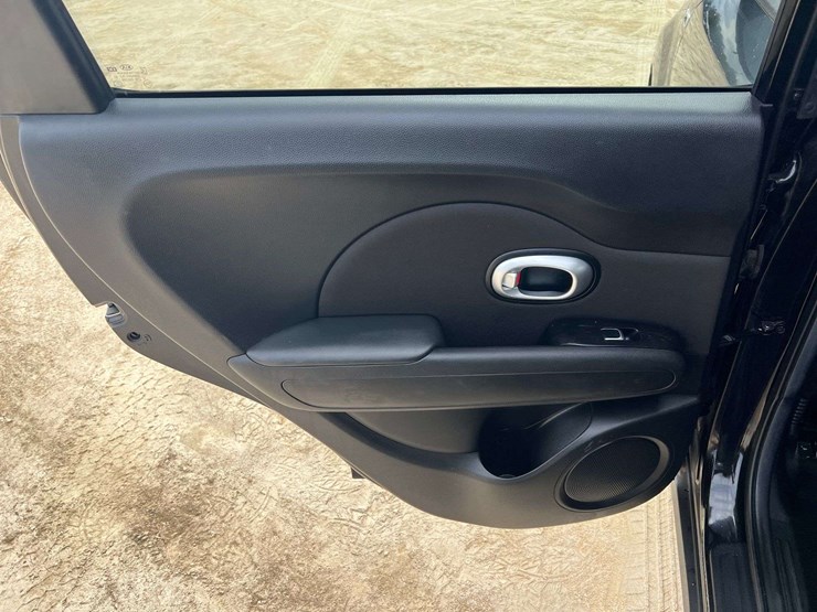 2017-kia-soul-image-14