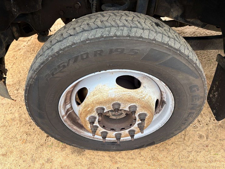 2017-ford-f450-sd-image-15